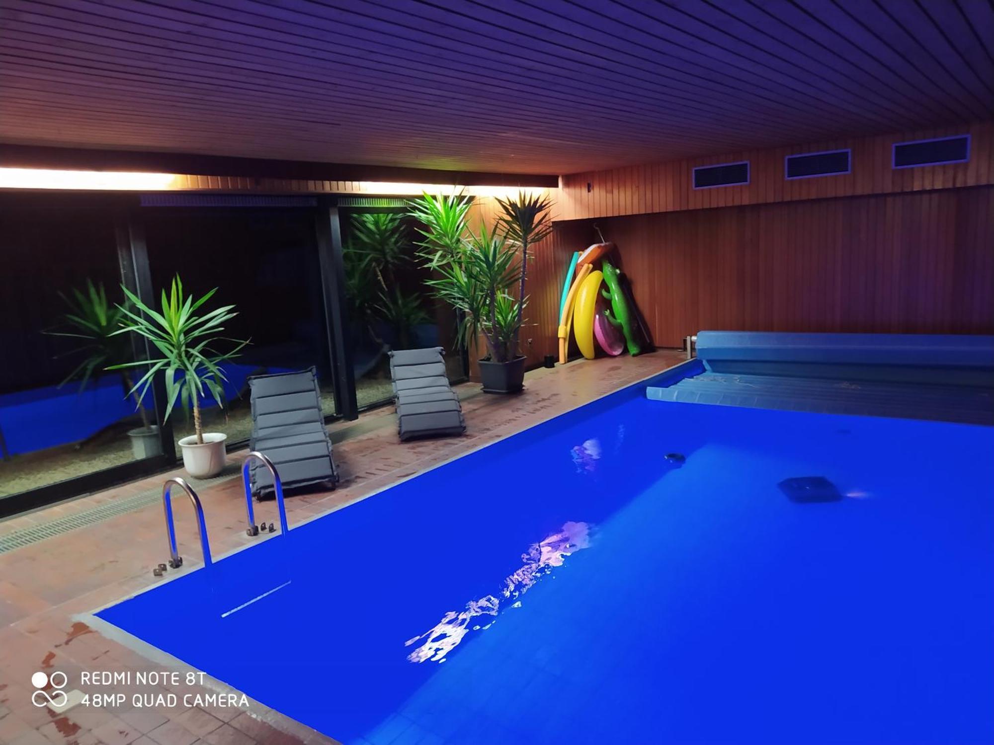 Park Villa Ferienwohnung Mit Pool Und 3 Schlafzimmer ユルツェン エクステリア 写真